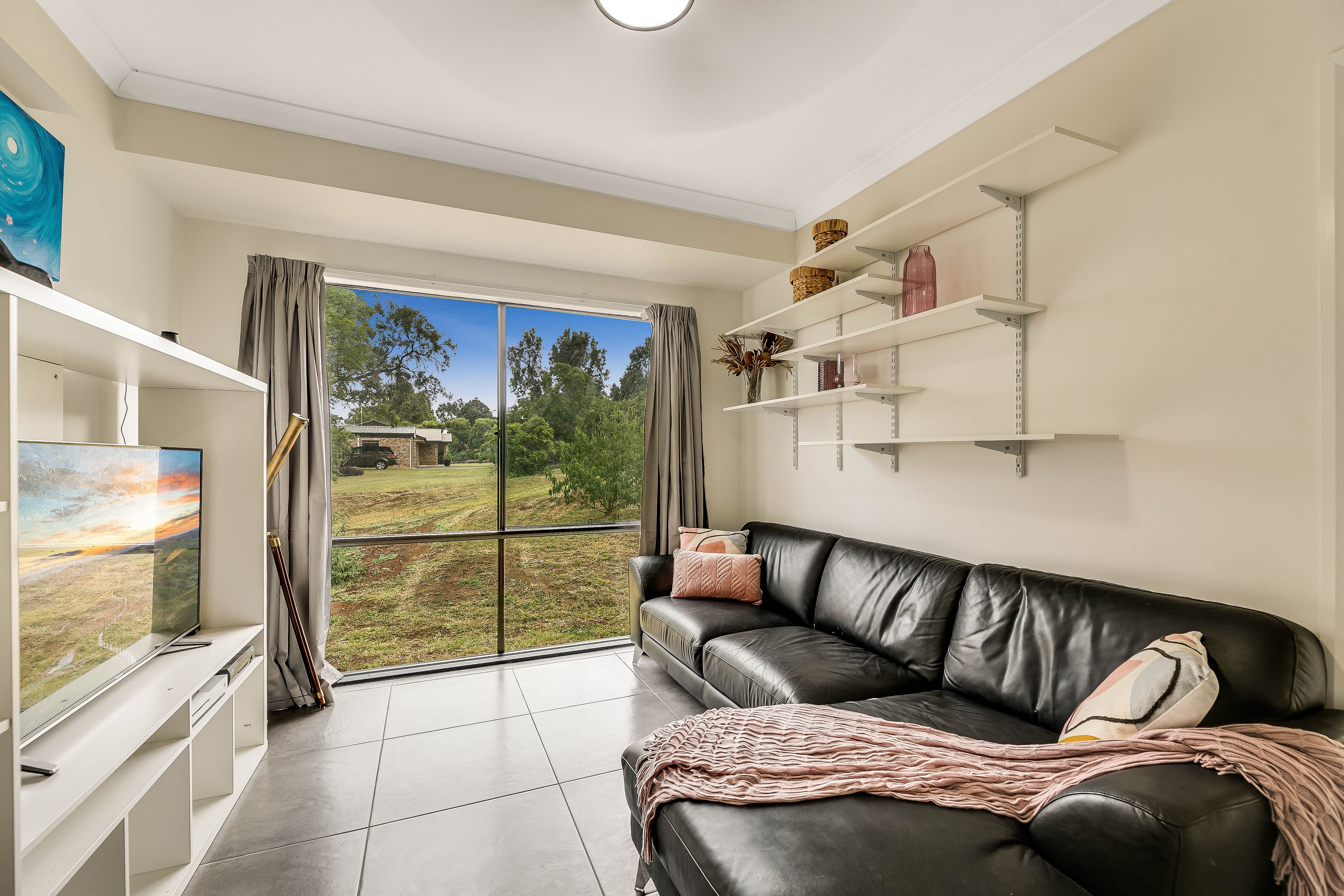1 Lynda Court, Glencoe QLD 4352, Glencoe - Thumbnail 7