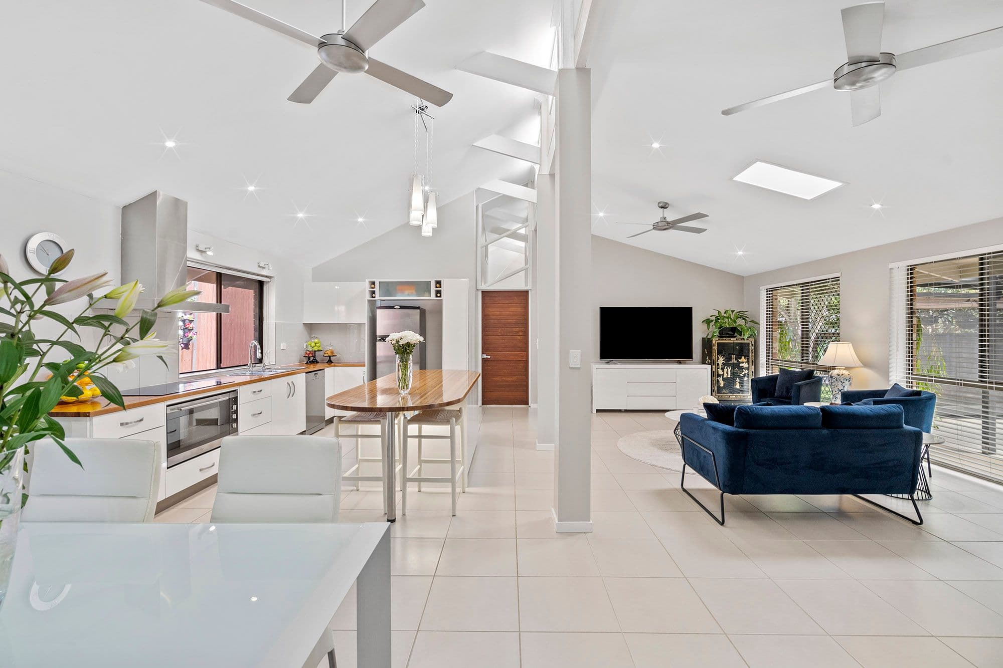 12 Hyacinth Street, Daisy Hill QLD 4127, Daisy Hill - Image 1