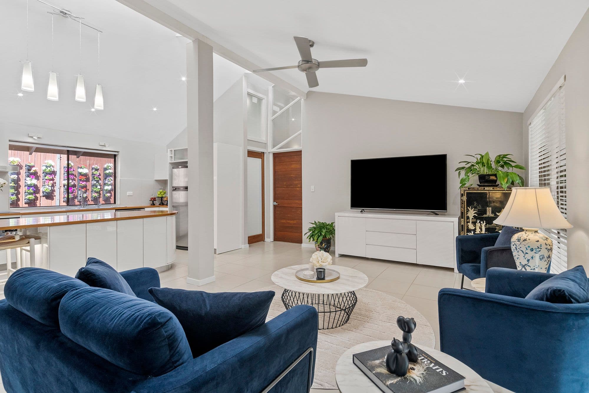 12 Hyacinth Street, Daisy Hill QLD 4127, Daisy Hill - Thumbnail 2