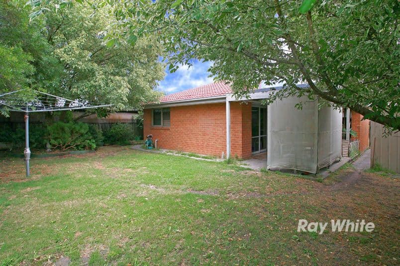 18 Blaxland Avenue, CRANBOURNE NORTH VIC 3977, Cranbourne North - Thumbnail 5