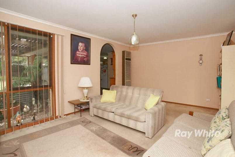 18 Blaxland Avenue, CRANBOURNE NORTH VIC 3977, Cranbourne North - Thumbnail 8