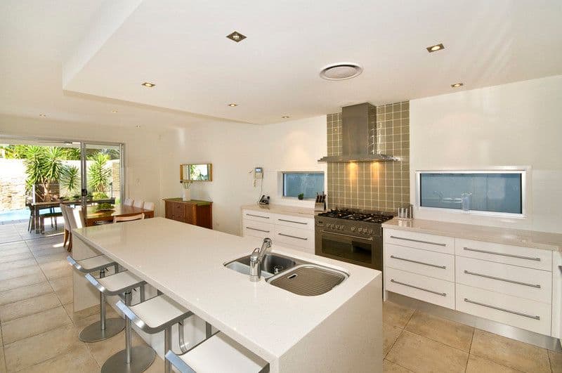 32 Fifteenth Avenue, PALM BEACH QLD 4221, Palm Beach - Thumbnail 4
