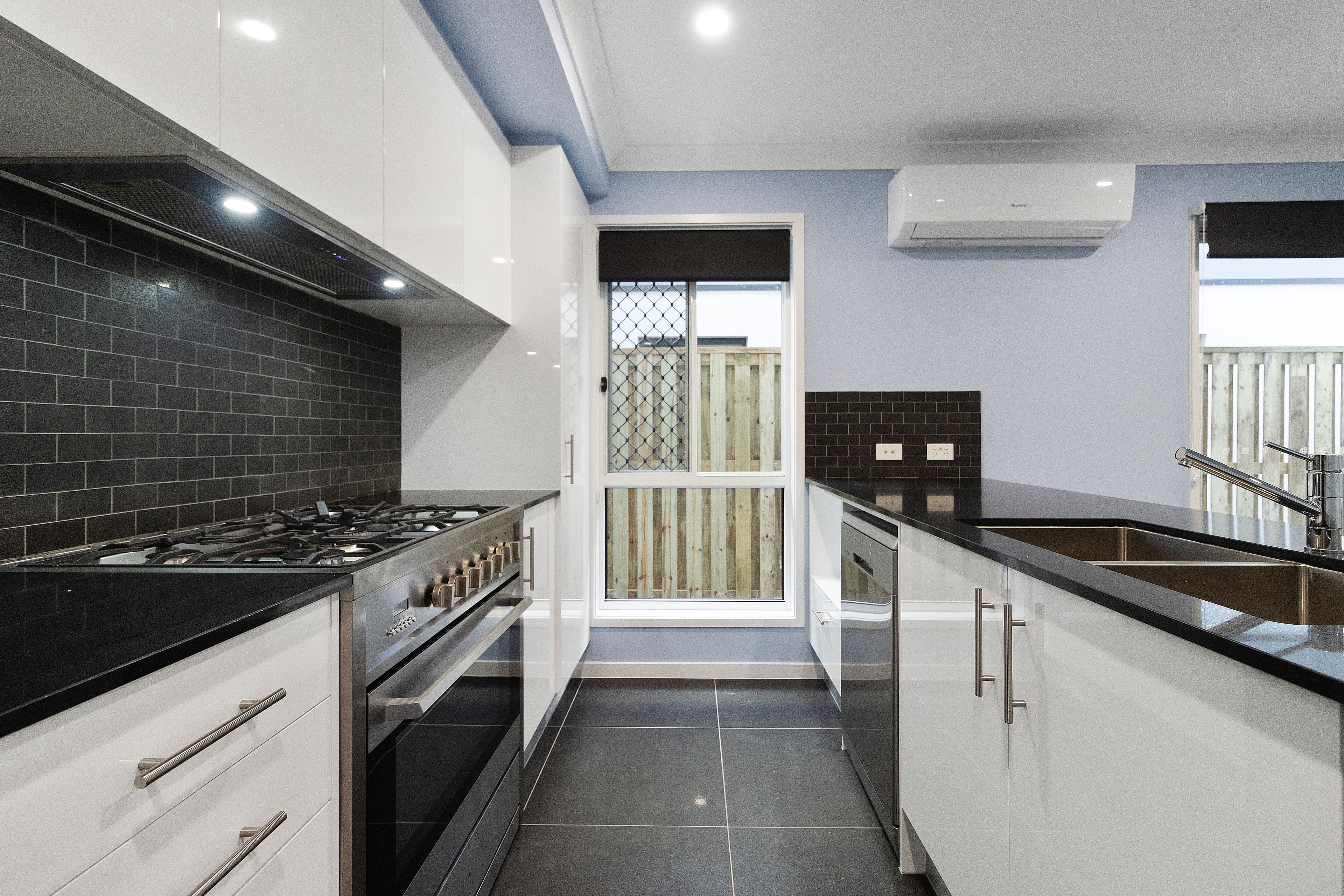 31 Niccy Road, Coomera QLD 4209, Coomera - Thumbnail 5