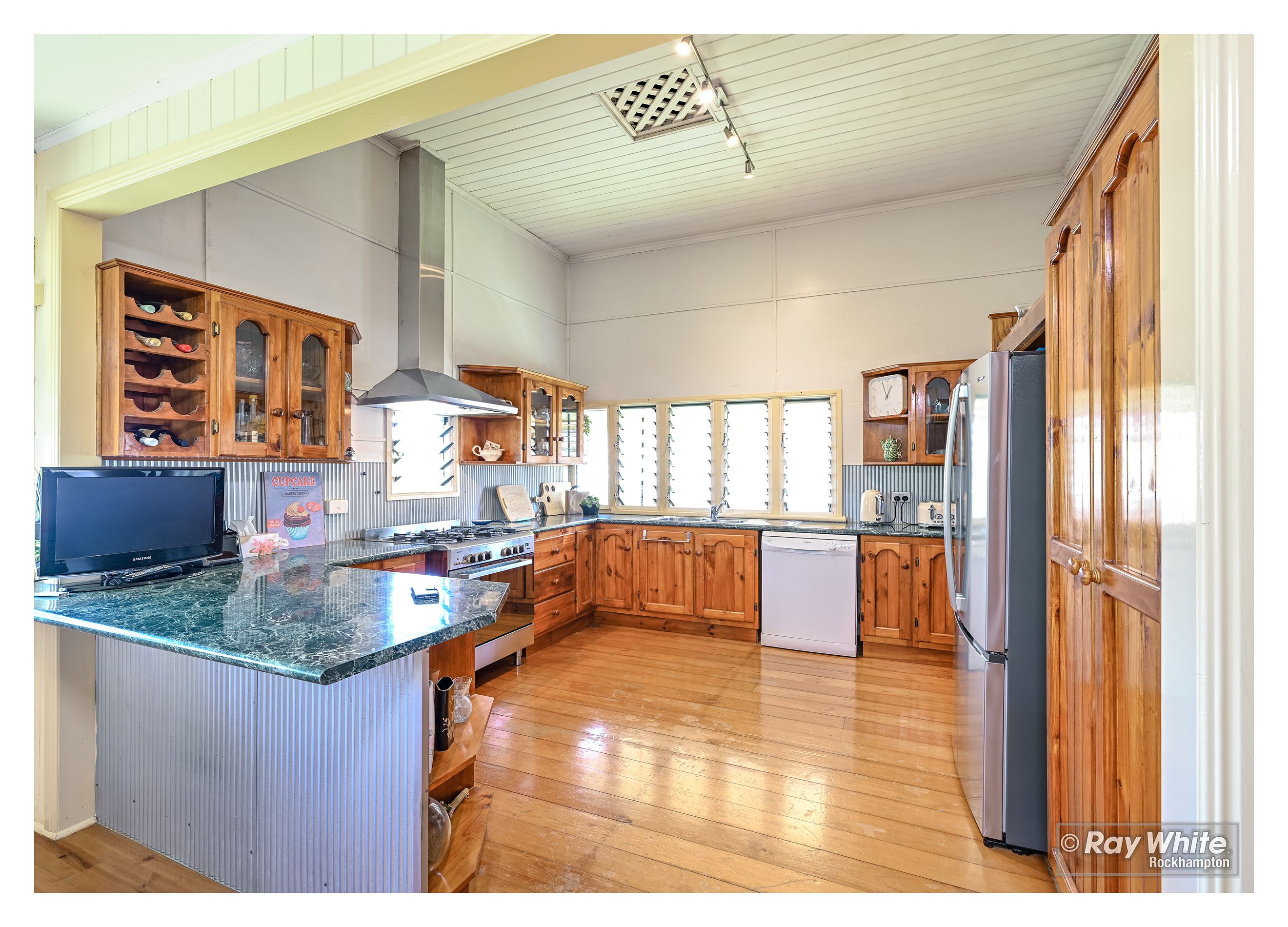 139 Denham Street, Allenstown QLD 4700, Allenstown - Thumbnail 4