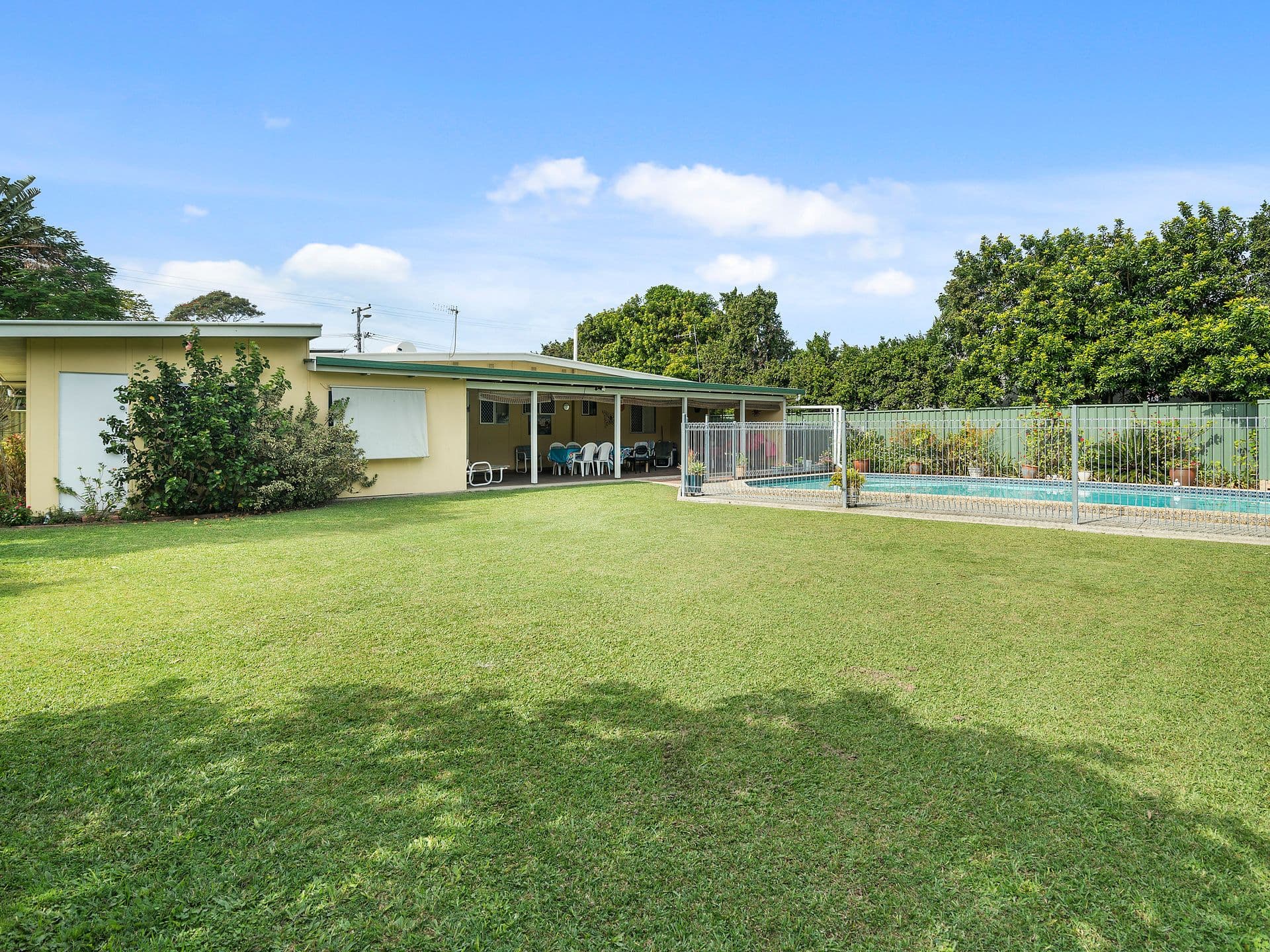 25 Currumbin Creek Road, Currumbin Waters QLD 4223, Currumbin Waters - Image 1