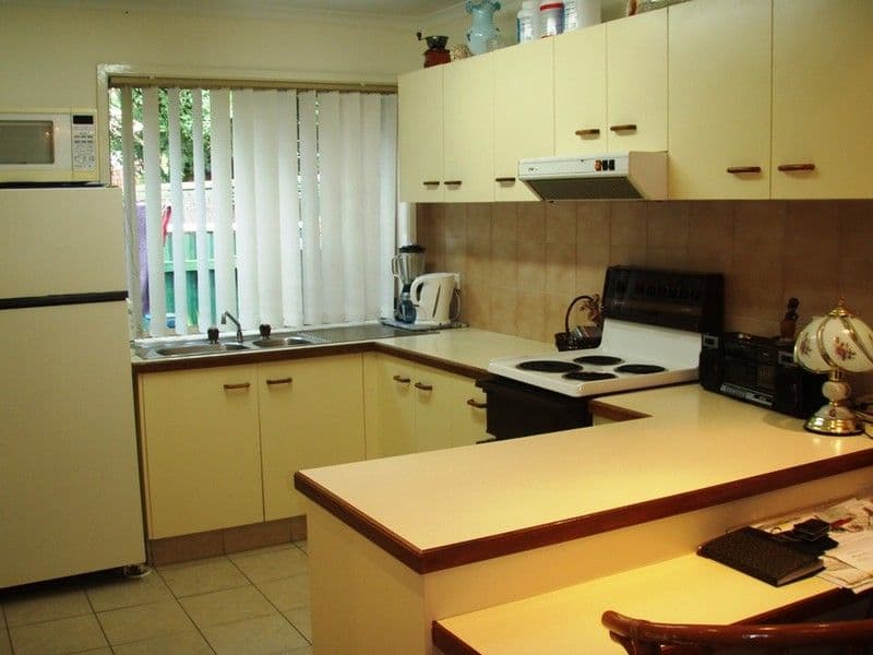 BROADBEACH WATERS QLD 4218, Broadbeach Waters - Thumbnail 2
