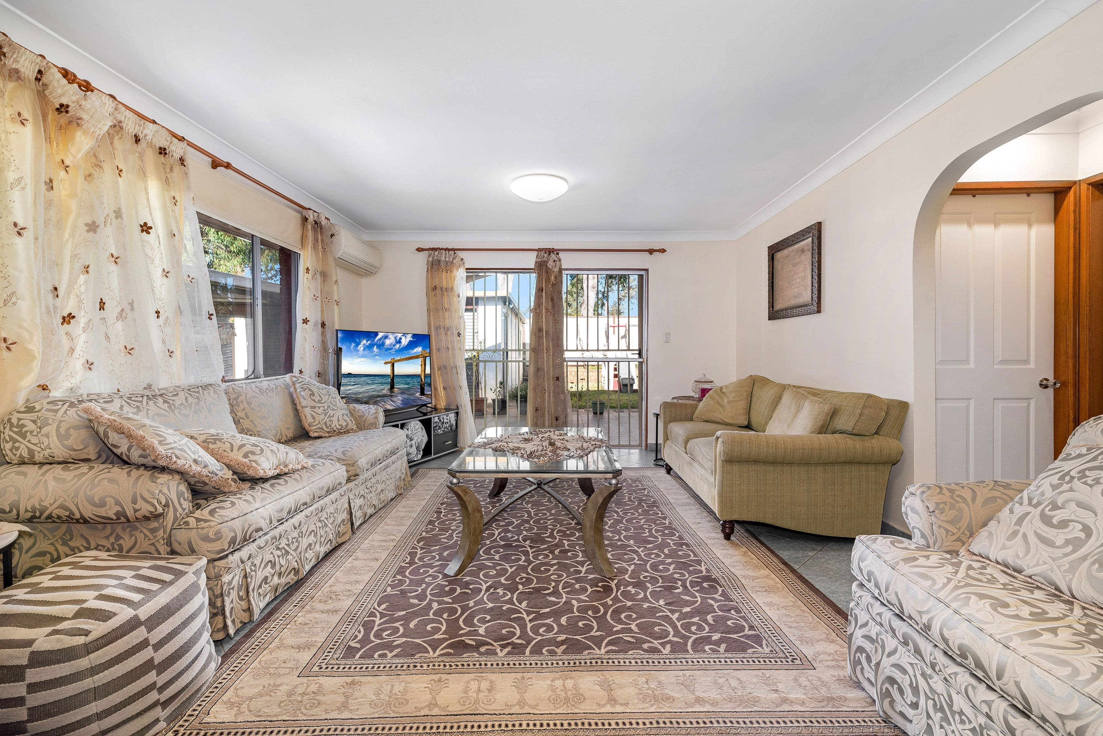 48 Jacaranda Drive, Georges Hall NSW 2198, Georges Hall - Thumbnail 2