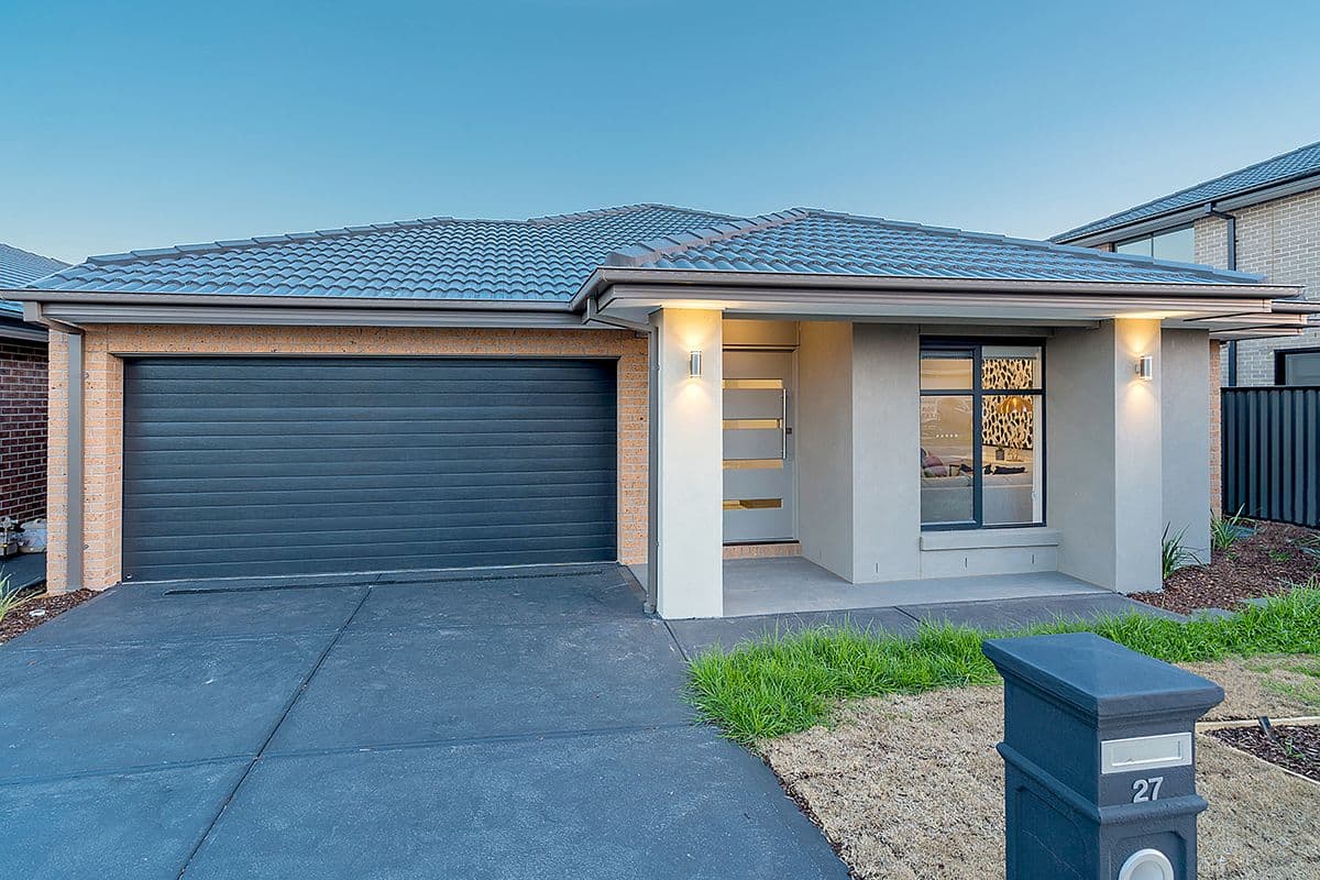 27 Kangaroo Road, Craigieburn VIC 3064, Craigieburn - Image 1