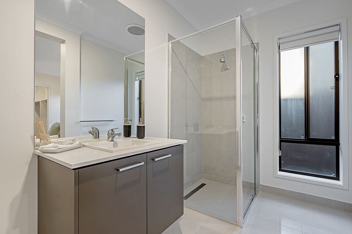 27 Kangaroo Road, Craigieburn VIC 3064, Craigieburn - Thumbnail 5
