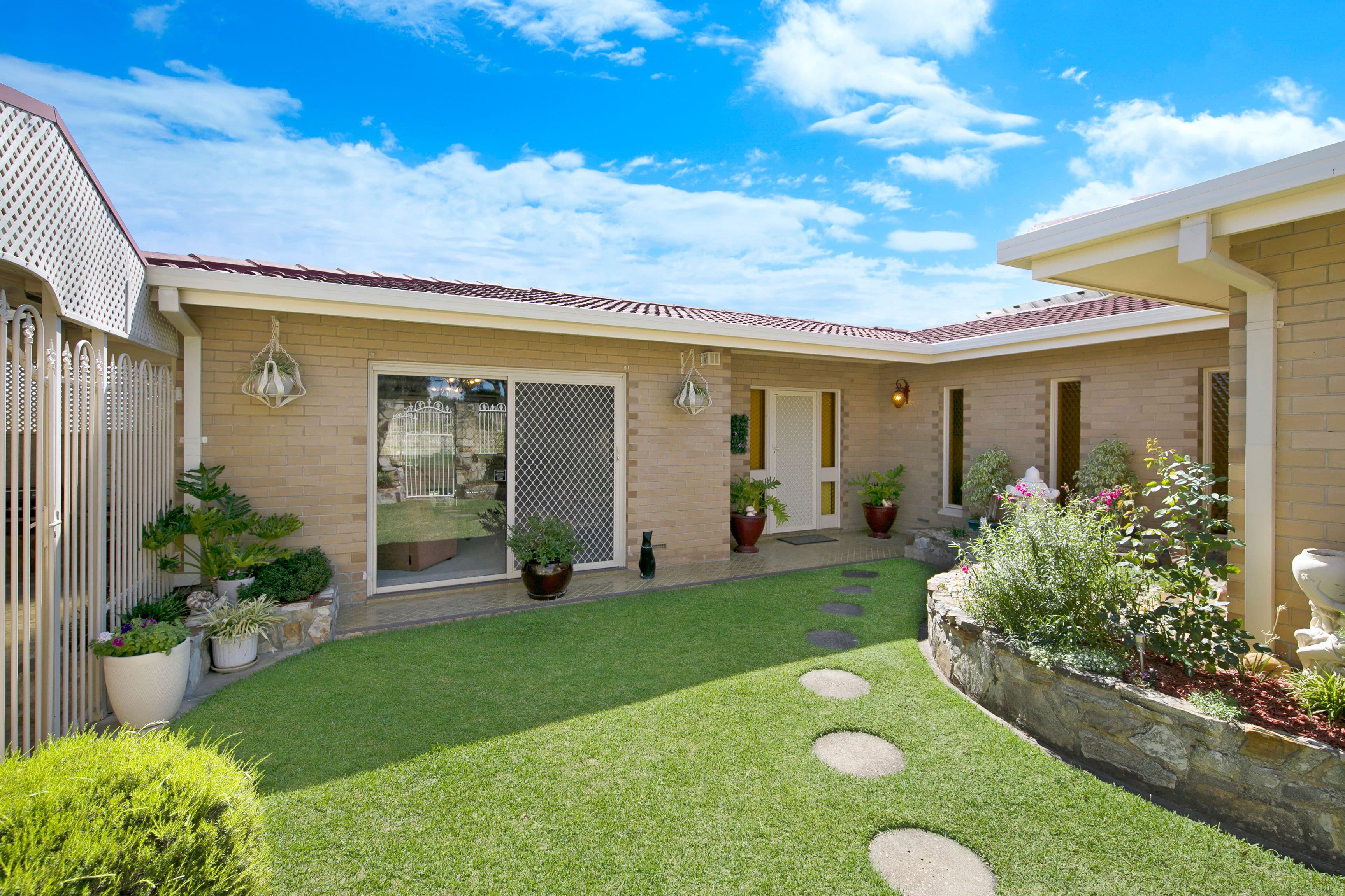 39 Nelson Road, Valley View SA 5093, Valley View - Thumbnail 2