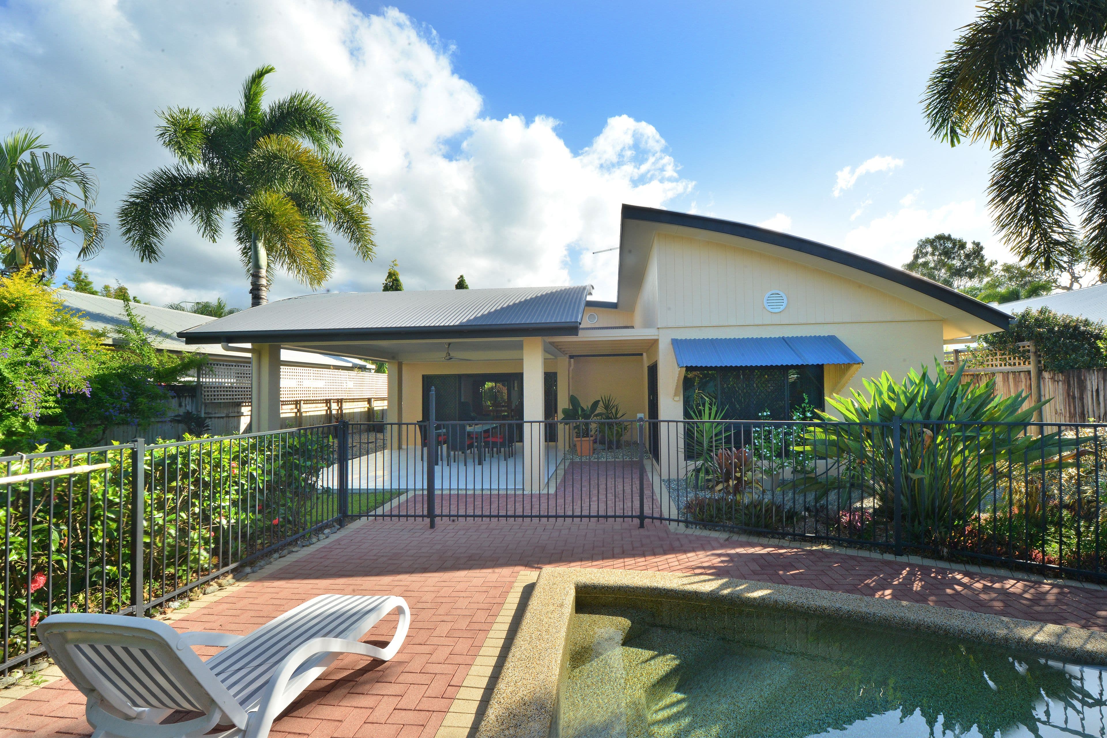 2 Bingil Close, Kewarra Beach QLD 4879, Kewarra Beach - Image 1