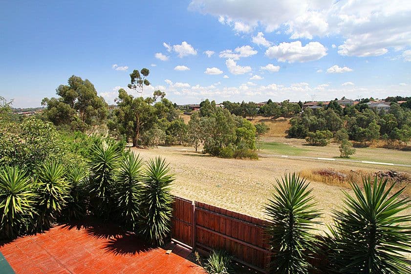17 Ashleigh Crescent, MEADOW HEIGHTS VIC 3048, Meadow Heights - Thumbnail 8