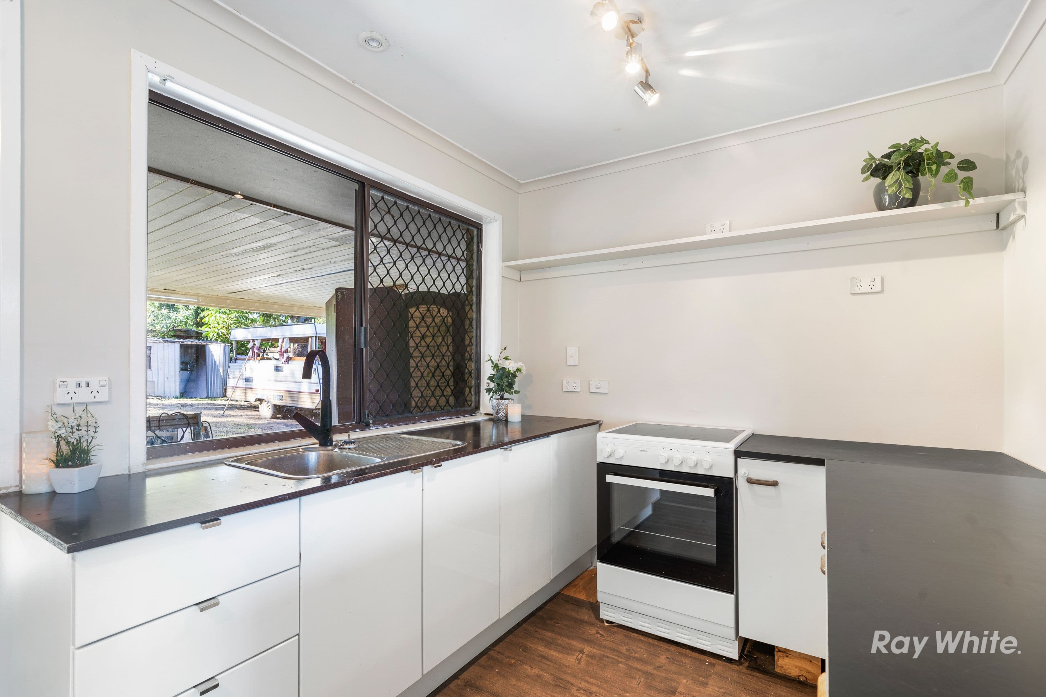201 Fryar Road, Eagleby QLD 4207, Eagleby - Thumbnail 4