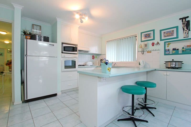 18 Fig Street, DROMANA VIC 3936, Dromana - Thumbnail 3