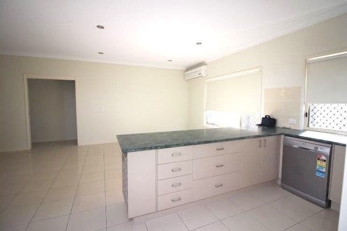 18 Elizabeth Street, Coomera QLD 4209, Coomera - Thumbnail 5