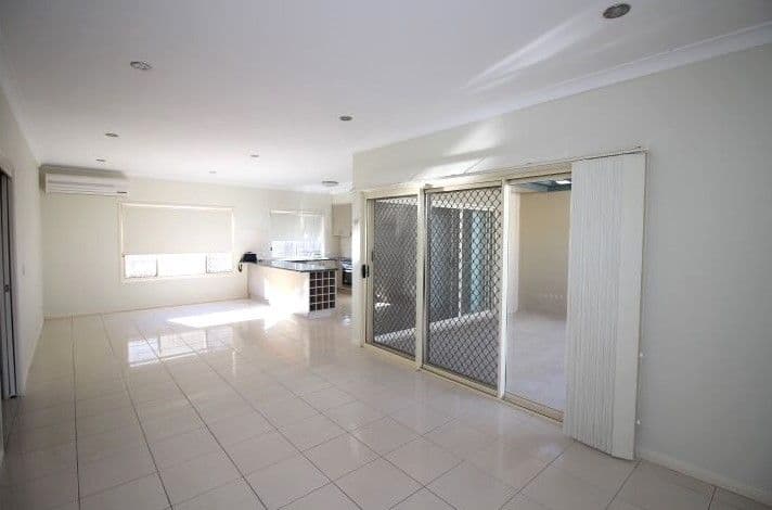 18 Elizabeth Street, Coomera QLD 4209, Coomera - Thumbnail 6