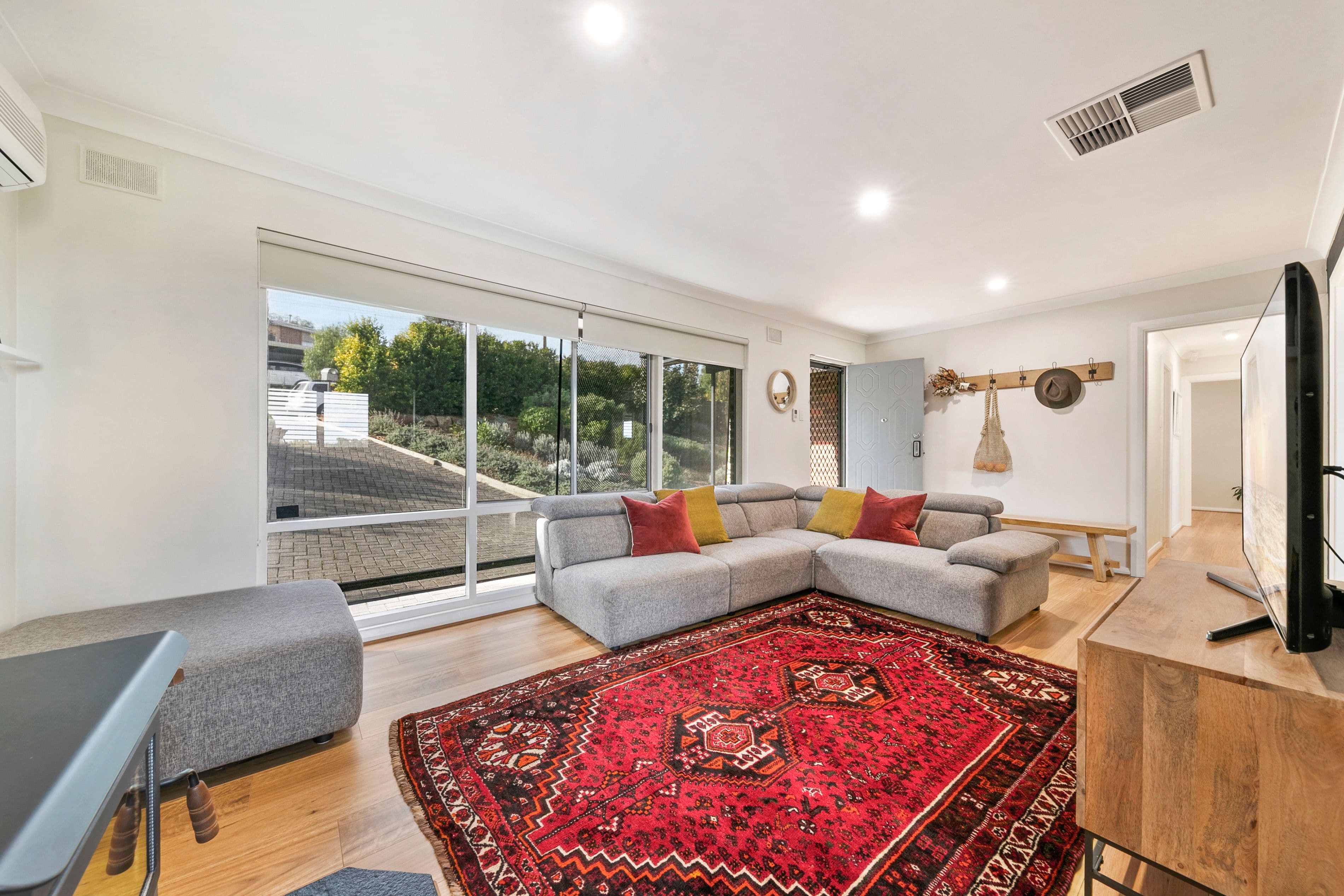 19 Flinders Drive, Valley View SA 5093, Valley View - Thumbnail 2