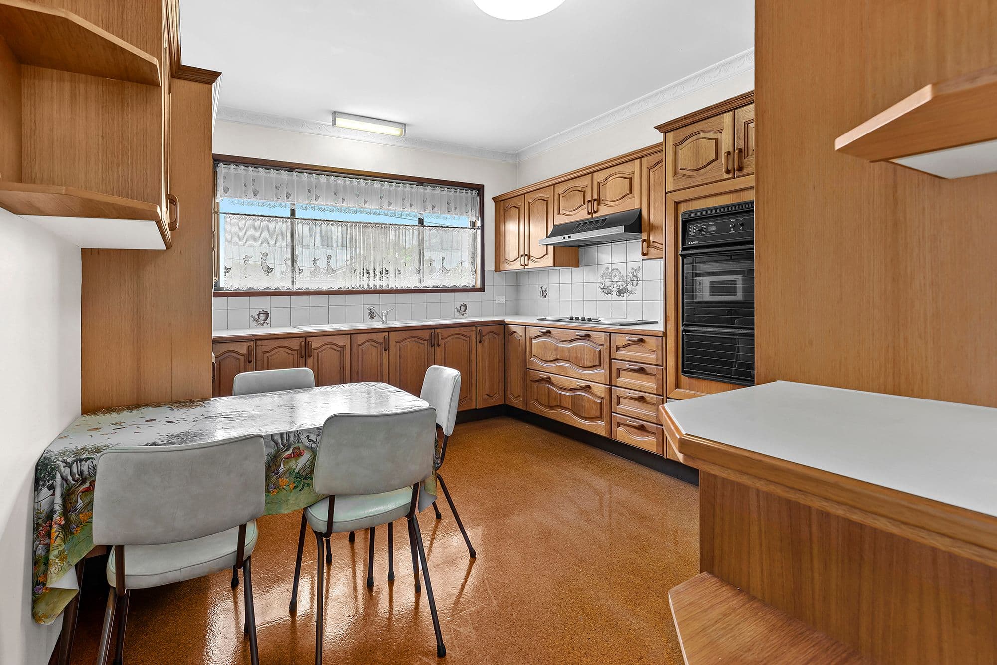 24 Crawford Avenue, Stafford QLD 4053, Stafford - Thumbnail 7
