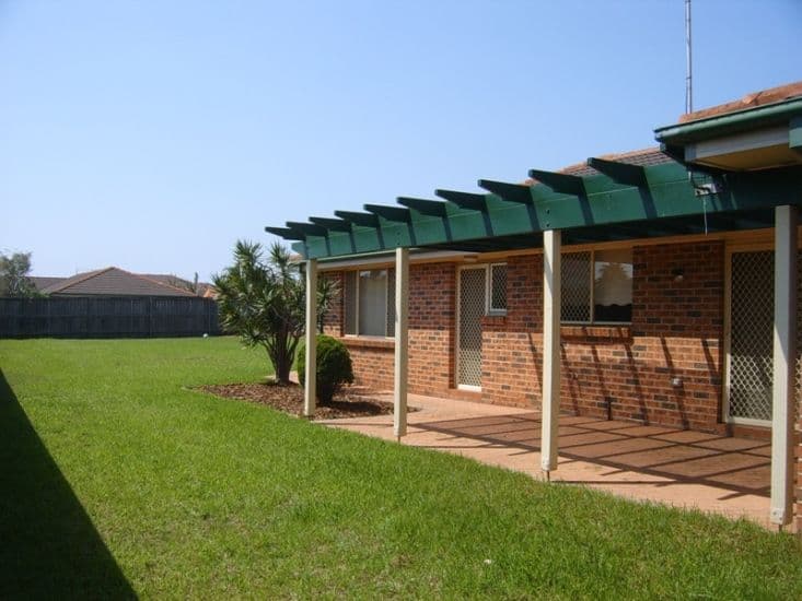 4 Robert Westmacott Avenue, WOONONA NSW 2517, Woonona - Thumbnail 2