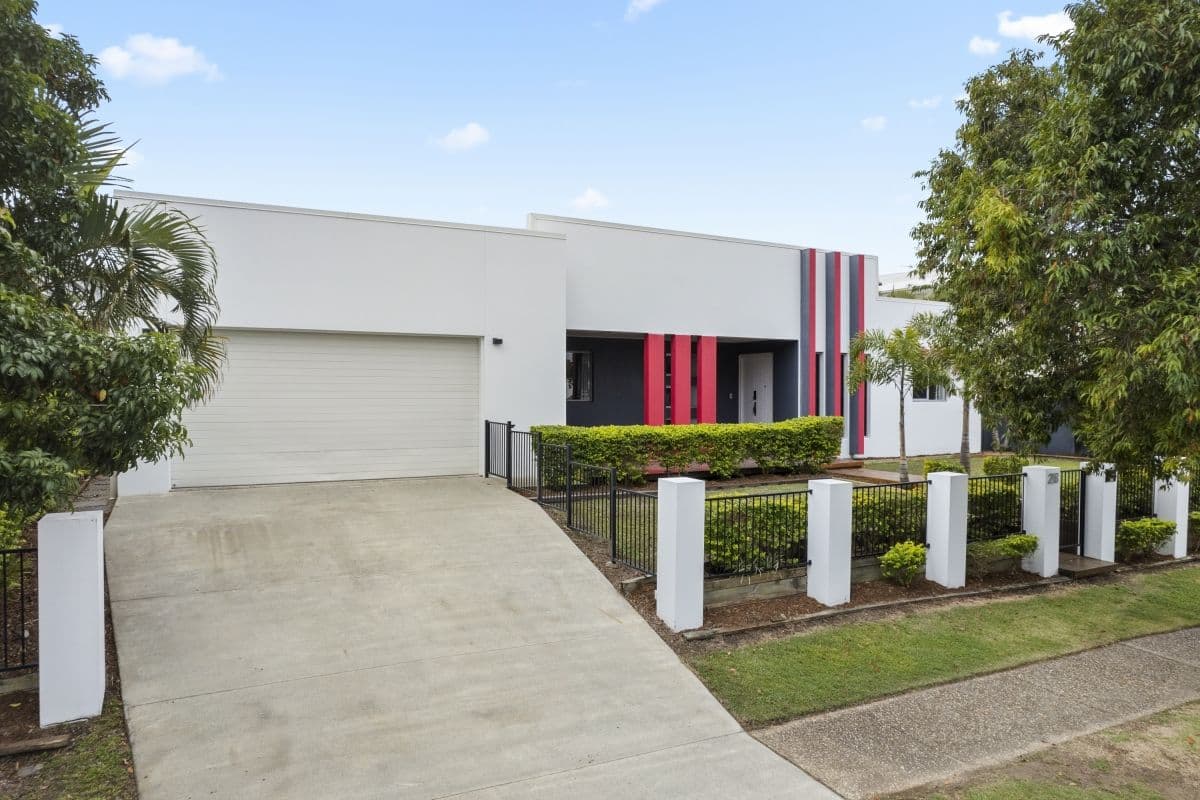 28 Heights Drive, Robina QLD 4226, Robina - Thumbnail 4