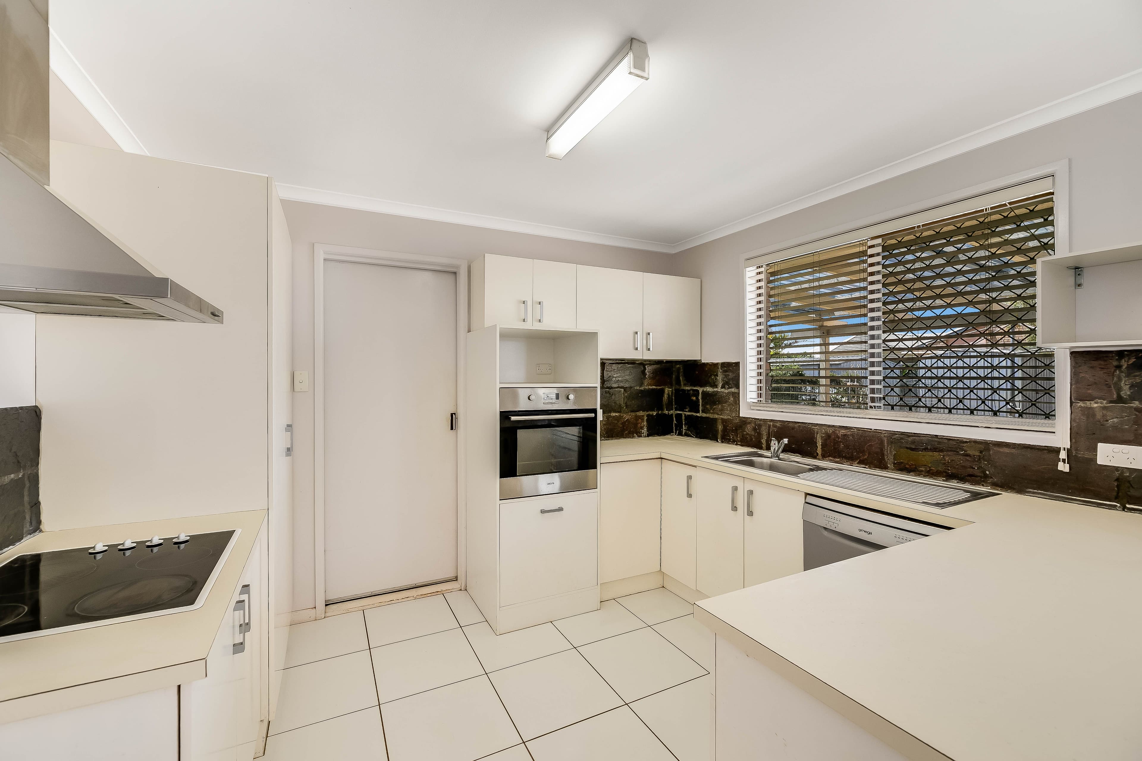19 Bamboo Court, Darling Heights QLD 4350, Darling Heights - Thumbnail 2