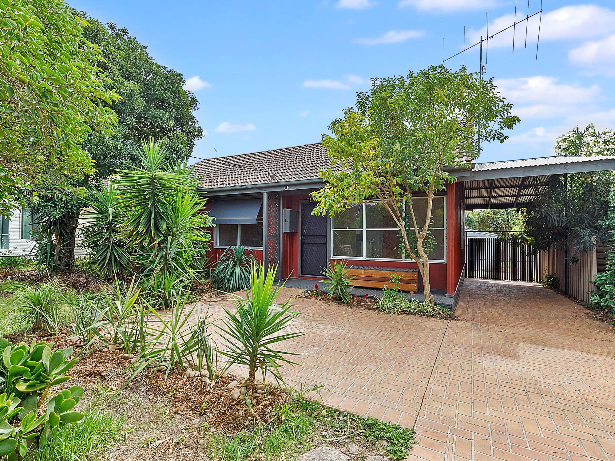 17 Clarke Street, Seymour VIC 3660, Seymour - Thumbnail 2