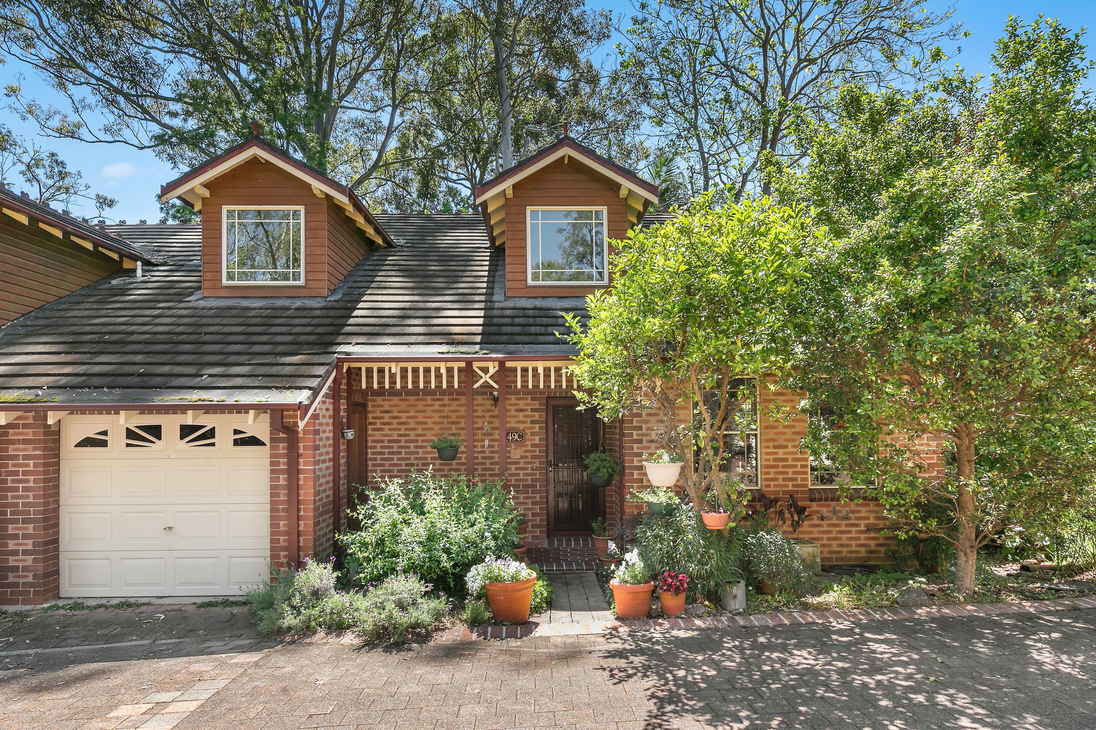 49 Denman Parade, Normanhurst - Image 1