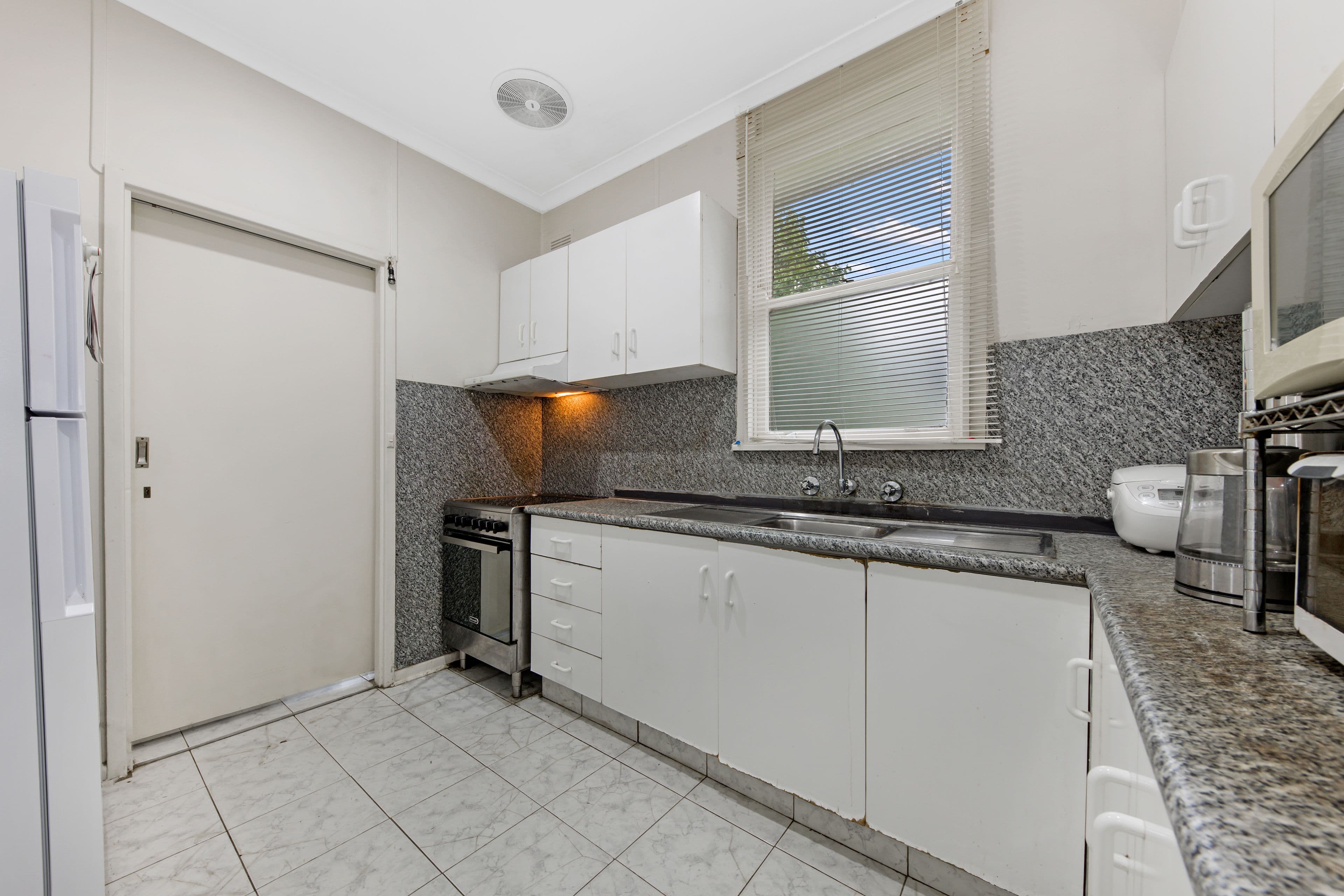 24 Jean Street, Seven Hills NSW 2147, Seven Hills - Thumbnail 5