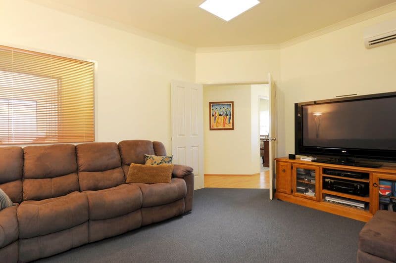 3 Caprice Pass, ROCKINGHAM WA 6168, Rockingham - Thumbnail 3