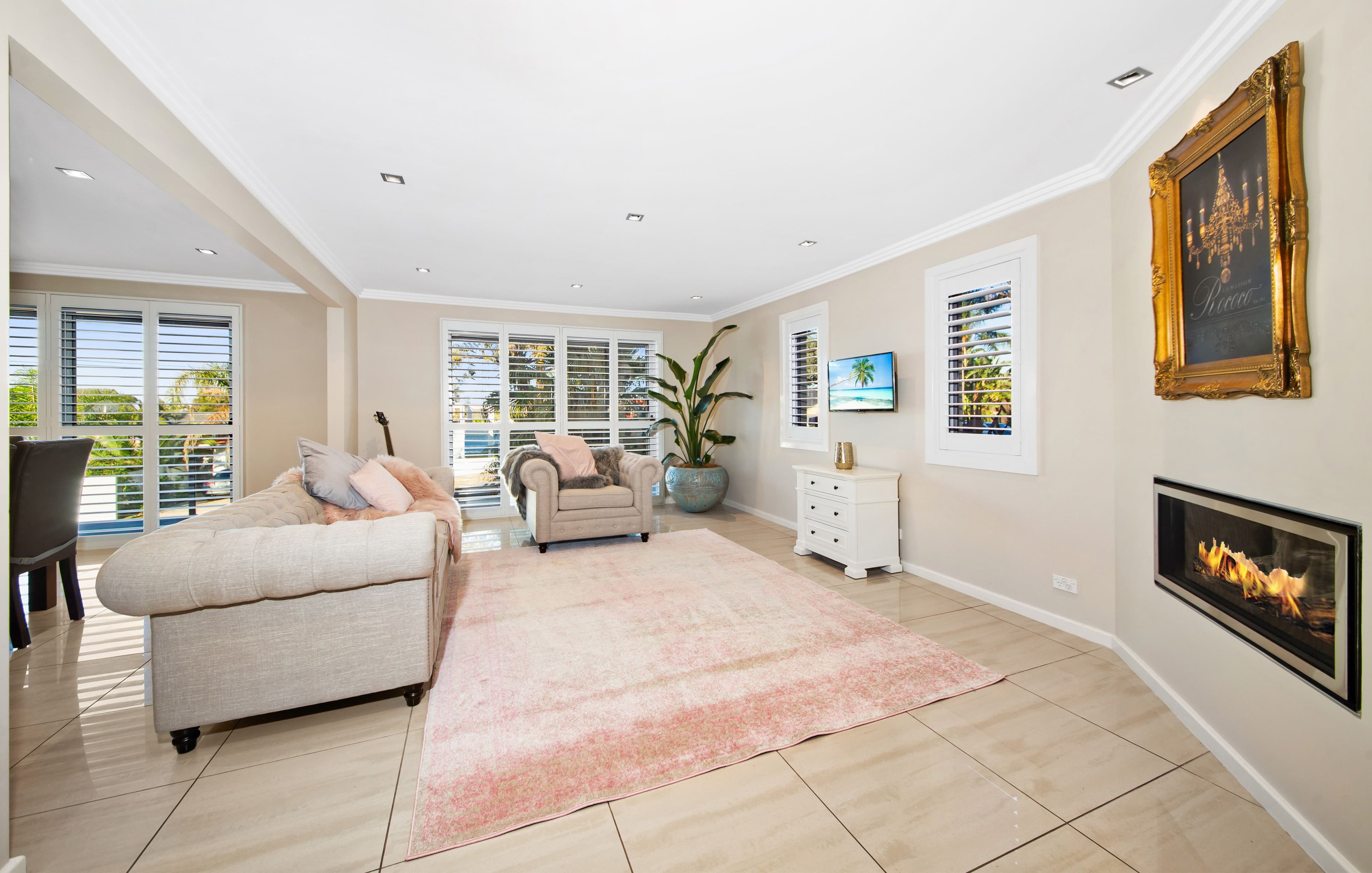 8 Sproule Road, Illawong - Thumbnail 2