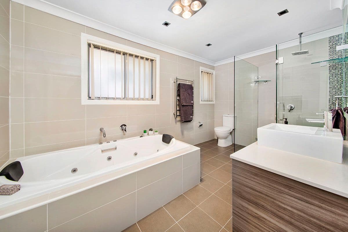 8 Sproule Road, Illawong - Thumbnail 7