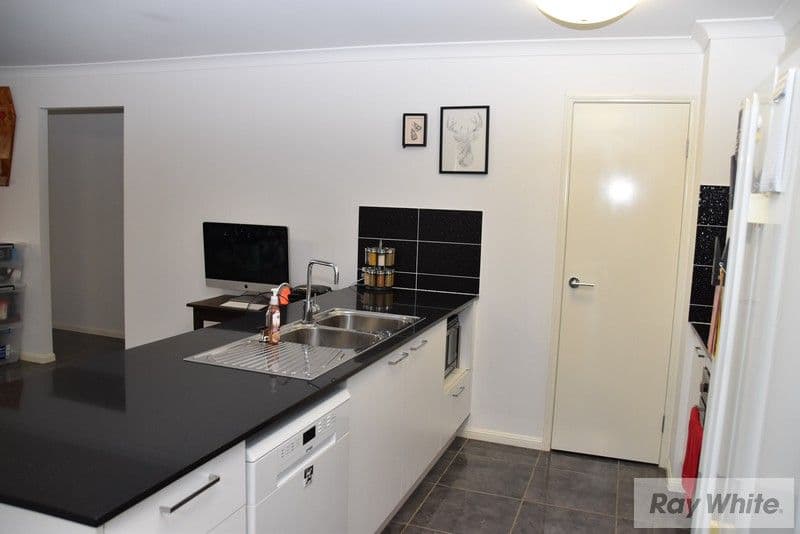 12 Coralina Crescent, Logan Reserve QLD 4133, Logan Reserve - Thumbnail 5