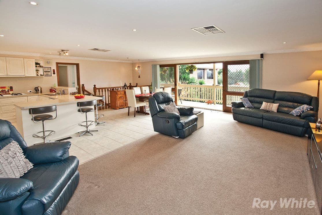 933 Ferntree Gully Road, WHEELERS HILL VIC 3150, Wheelers Hill - Thumbnail 5