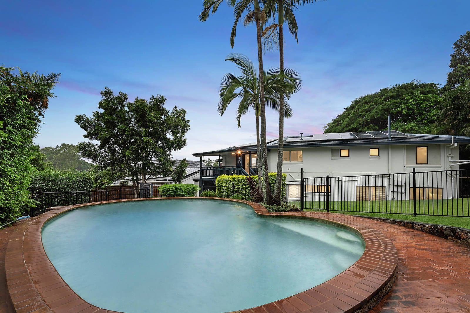 15 Kowhai Street, Kenmore QLD 4069, Kenmore - Thumbnail 2