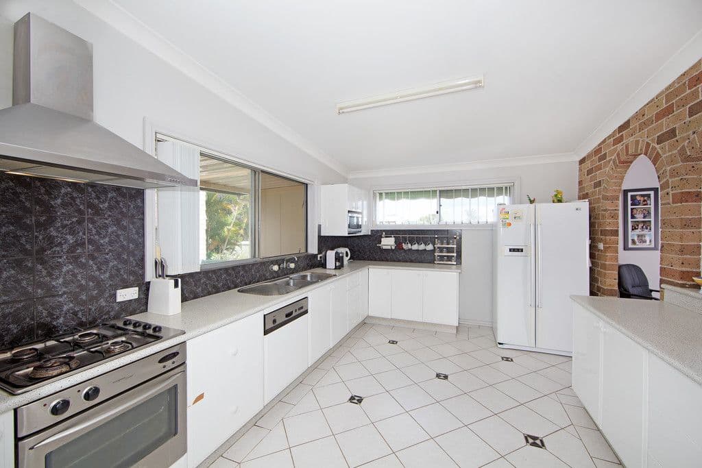 23 Waterview Street, Long Jetty - Thumbnail 2