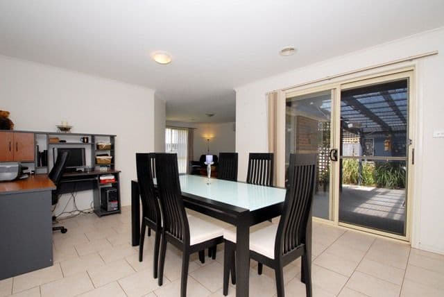 802 Armstrong Road, WYNDHAM VALE VIC 3024, Wyndham Vale - Thumbnail 5