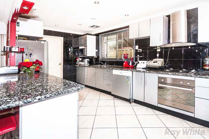 141 Bossley Road, BOSSLEY PARK NSW 2176, Bossley Park - Thumbnail 3