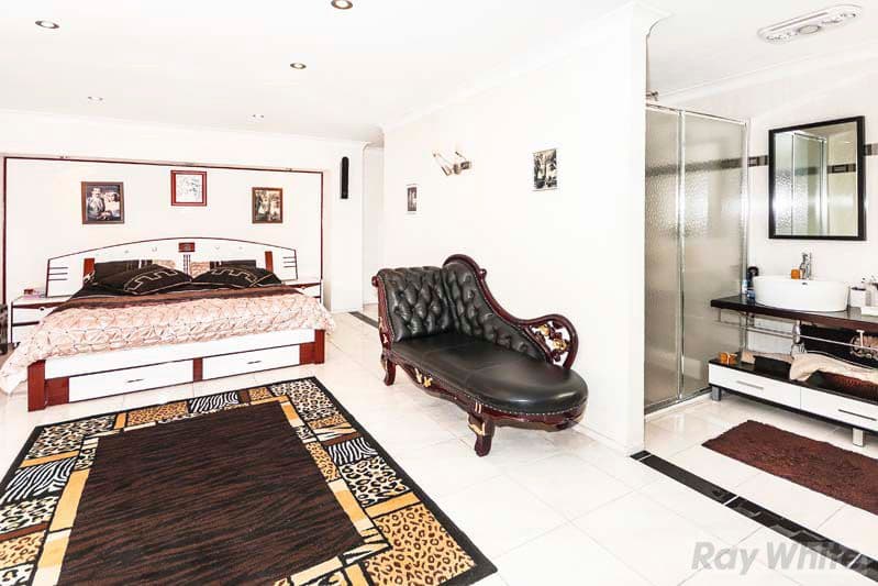 141 Bossley Road, BOSSLEY PARK NSW 2176, Bossley Park - Thumbnail 7