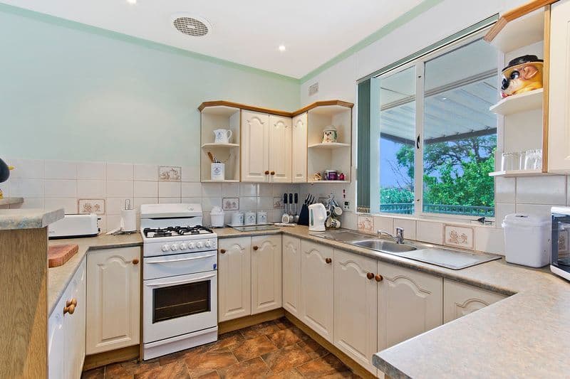 11 Golden Vale Road, Sutton Forest, Sutton Forest - Thumbnail 8