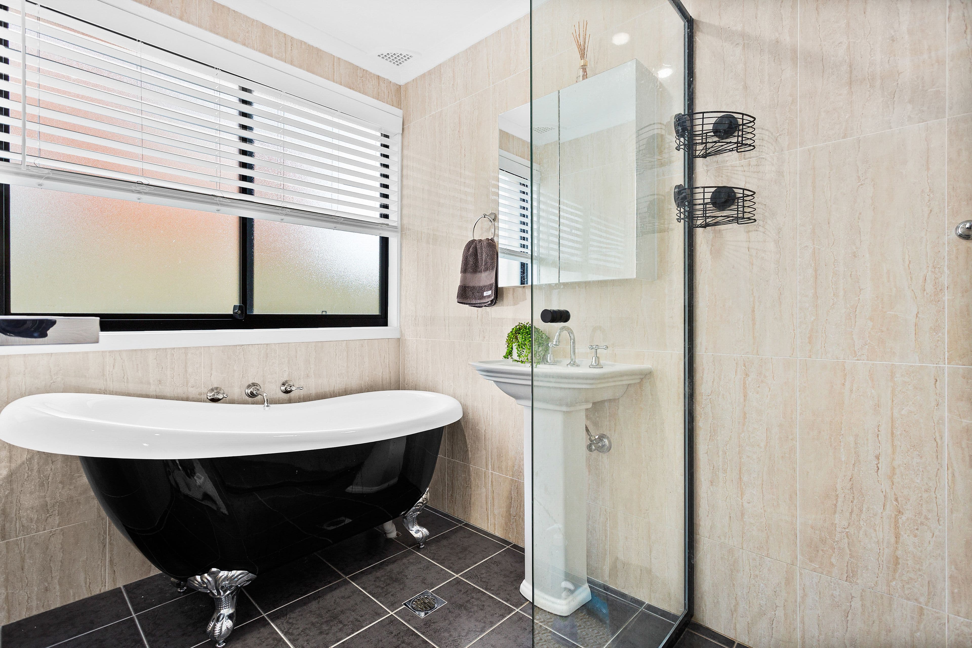 52 Roycroft Avenue, Mount Warrigal NSW 2528, Mount Warrigal - Thumbnail 8