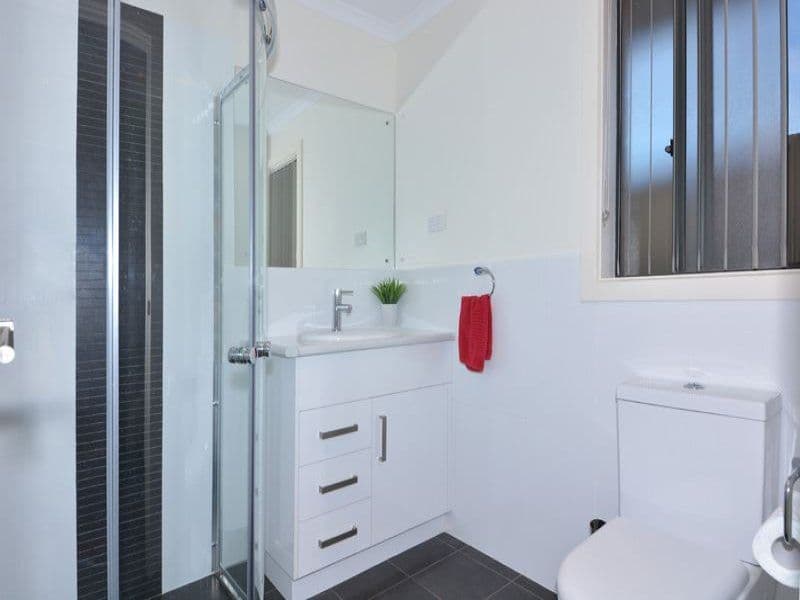 2 Carl Veart Avenue, Whyalla Norrie SA 5608, Whyalla - Thumbnail 4