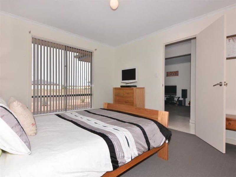 2 Carl Veart Avenue, Whyalla Norrie SA 5608, Whyalla - Thumbnail 5