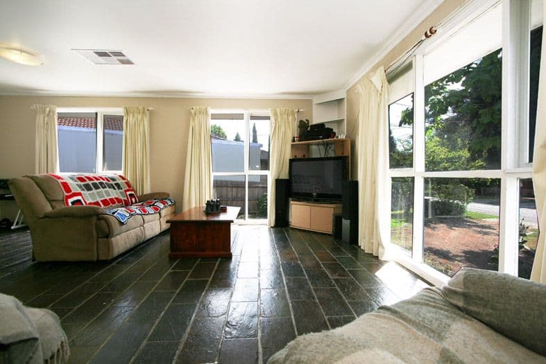 15 Chirnside Drive, CHIRNSIDE PARK VIC 3116, Chirnside Park - Thumbnail 4