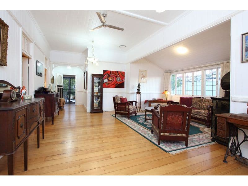 31 Leigh Street, COORPAROO QLD 4151, Coorparoo - Thumbnail 4