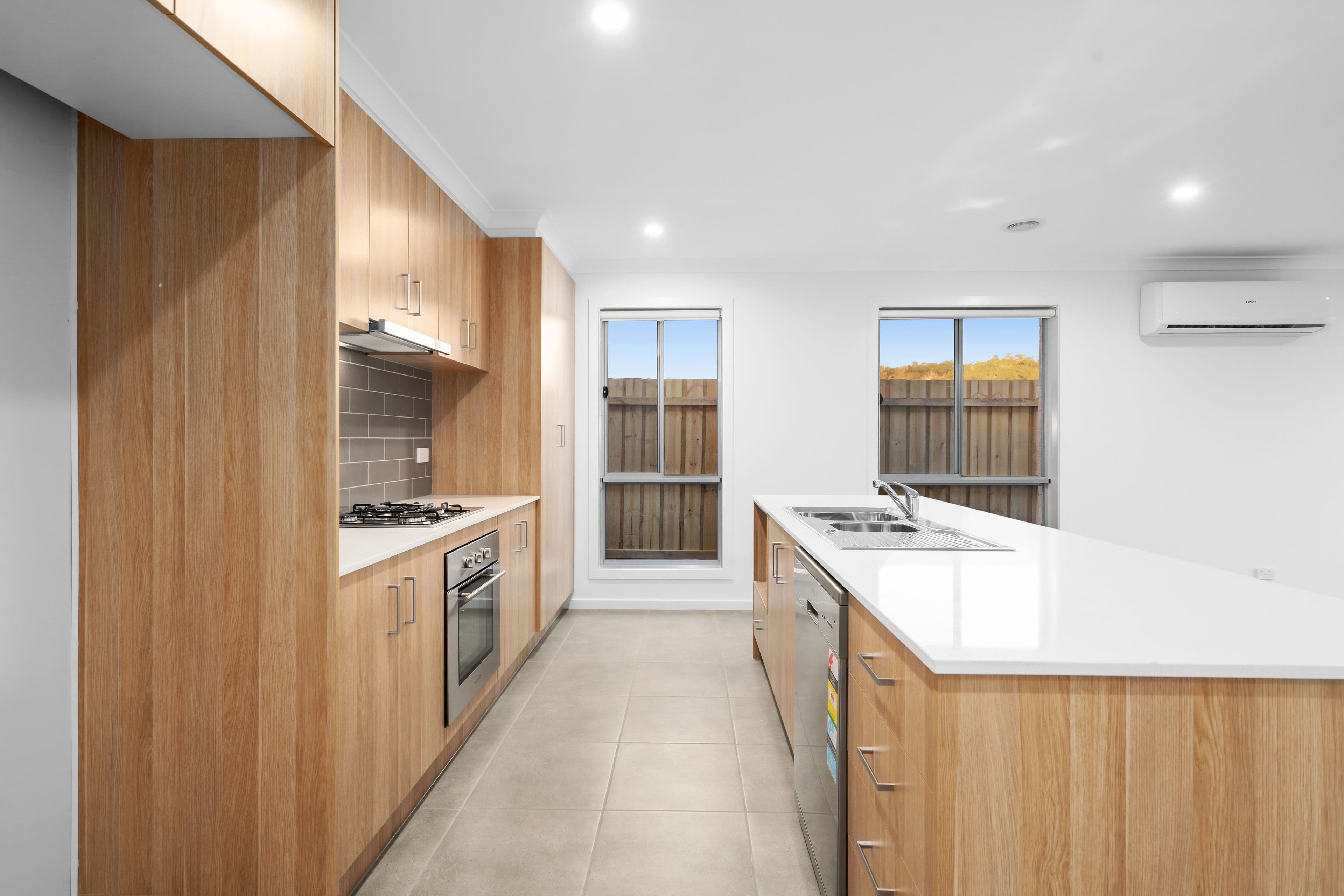 3 Brandybuck Lane, Mernda VIC 3754, Mernda - Thumbnail 2