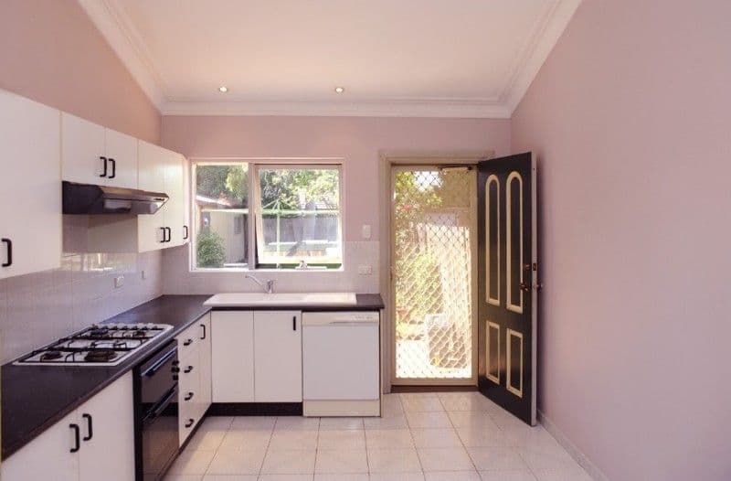 8 Bolton Street, GUILDFORD NSW 2161, Guildford - Thumbnail 2