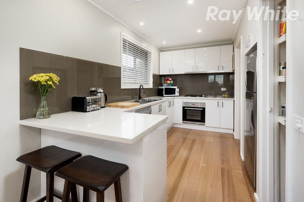 143 Greenwood Drive, Bundoora VIC 3083, Bundoora - Thumbnail 4