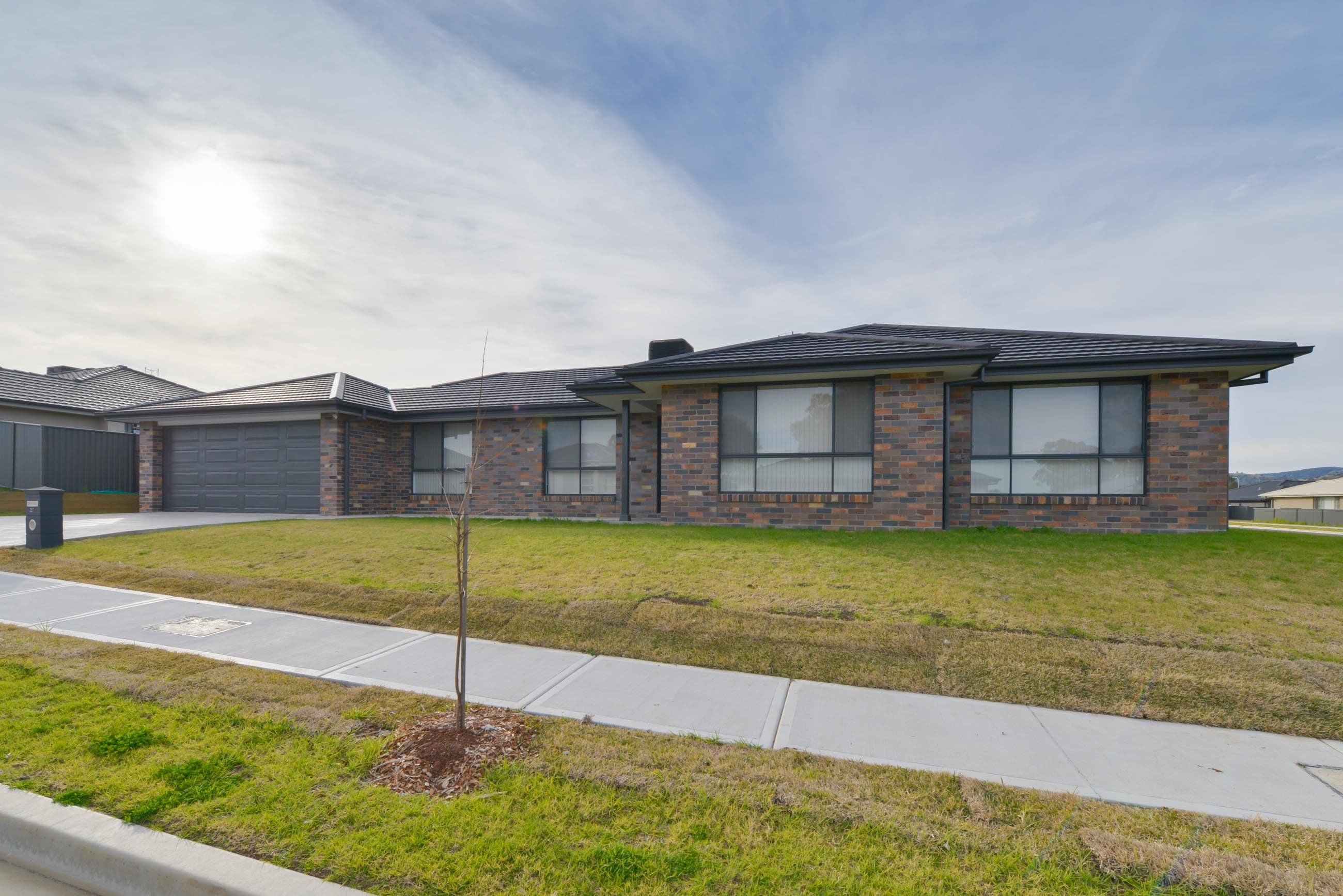21 Faringdon Street, TAMWORTH NSW 2340, Tamworth - Thumbnail 2