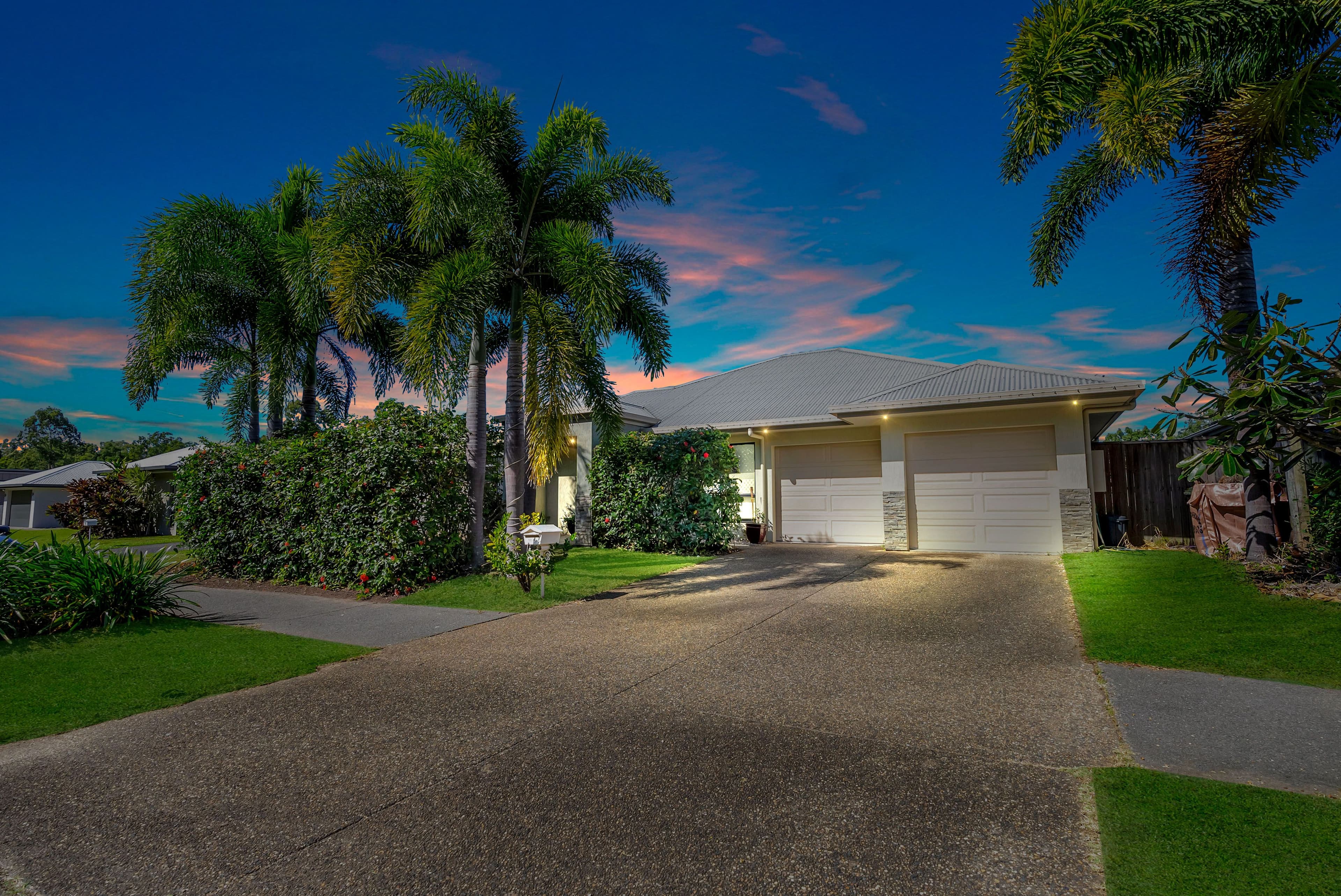 77 Roberts Drive, TRINITY BEACH QLD 4879, Trinity Beach - Thumbnail 4