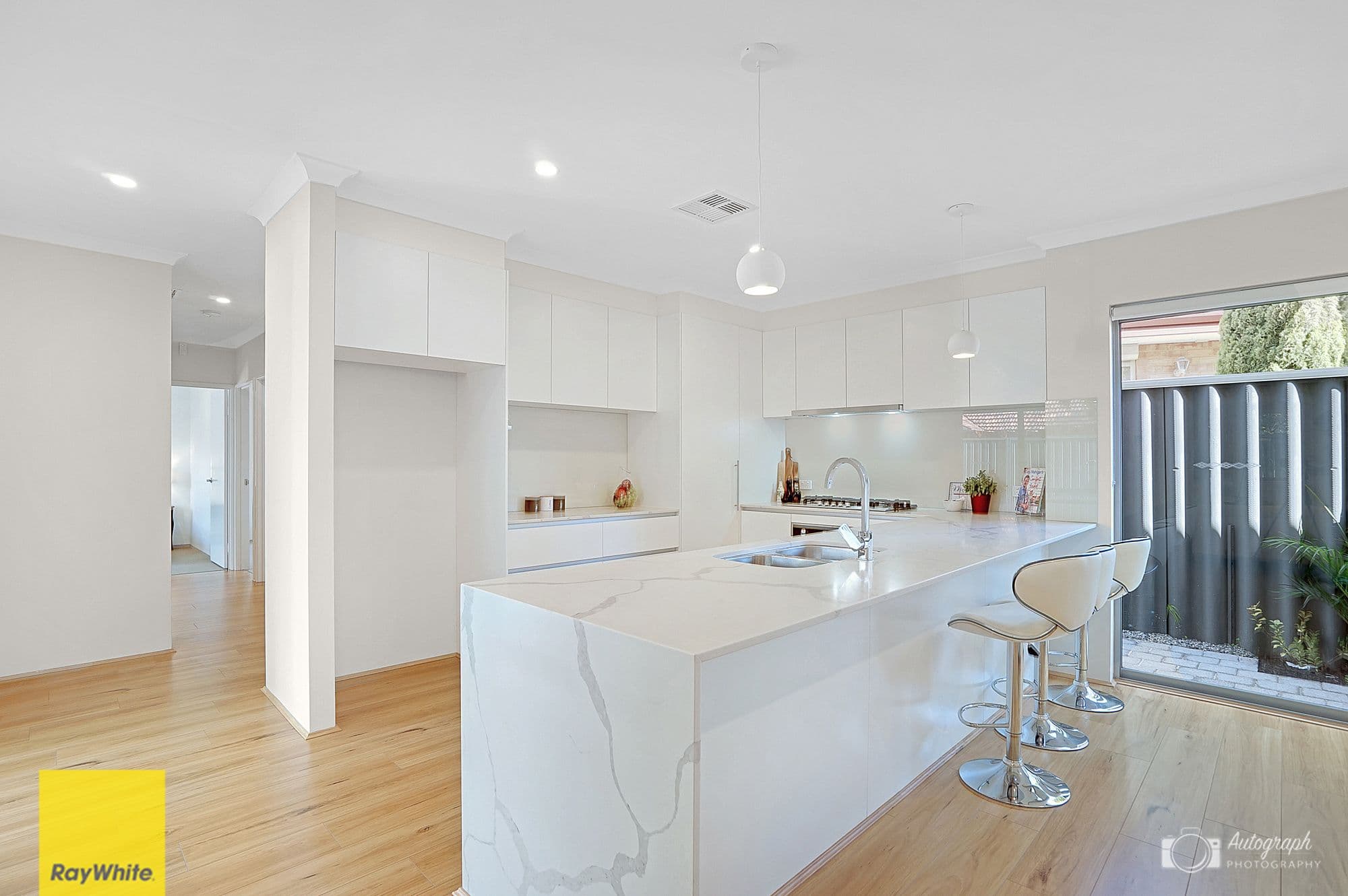 136 York Street, Bedford WA 6052, Bedford - Thumbnail 2